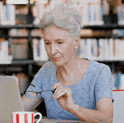 免费轰炸软件版